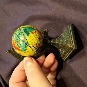 Vintage die cast globe pencil sharpener